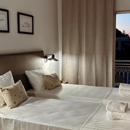 Abela Family Hotell 3*