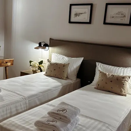 Abela Family Hotell 3*